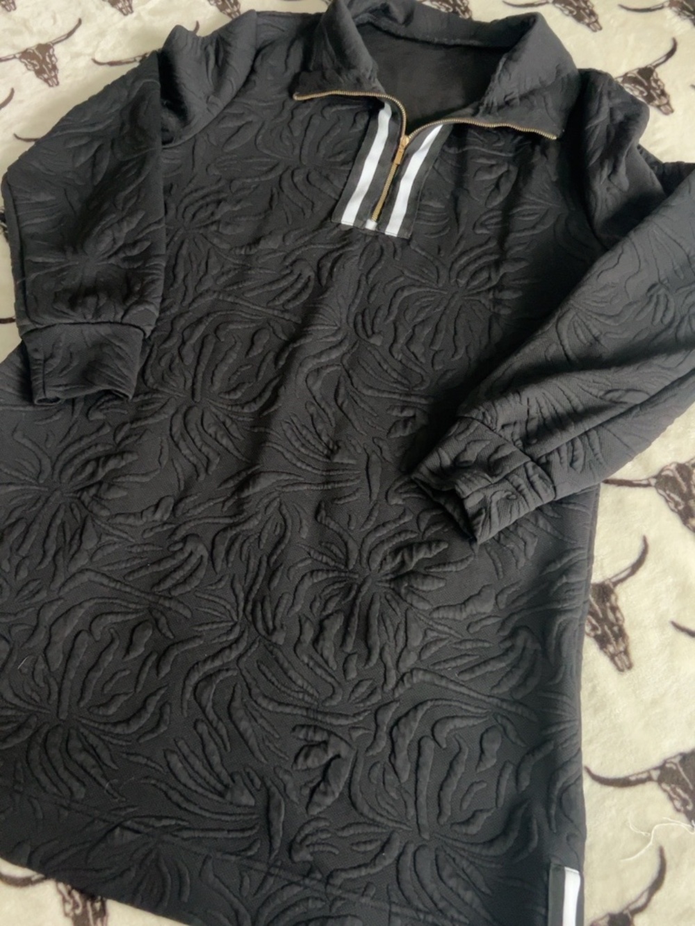 Black Textured Quarter Zip Pullover Medium Gold Zip Striped Trim